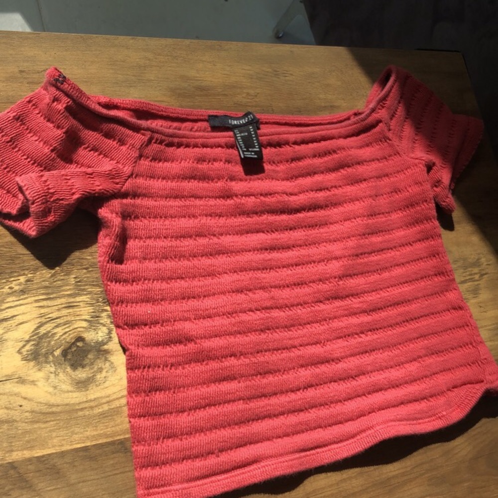 Pink crop top